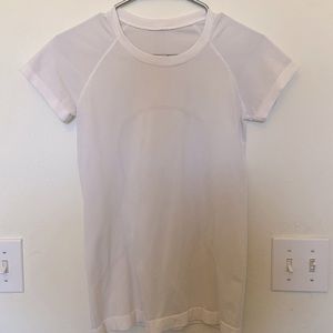 White Swiftly Tech Short Sleeve, Lululemon size 6